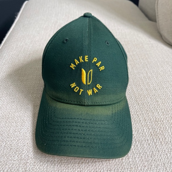 Linksoul Other - LINKSOUL’s golf hat. Faded around the brim. Other than that great condition.